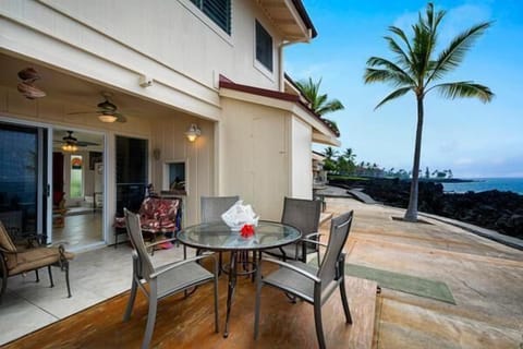 Condo, 1 King Bed, Ocean View (Keauhou Kona Surf and Racquet Club To) | Outdoor dining