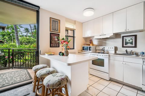Condo, 1 Queen Bed (Kona Makai 2-102) | Private kitchen | Fridge, microwave, stovetop, dishwasher