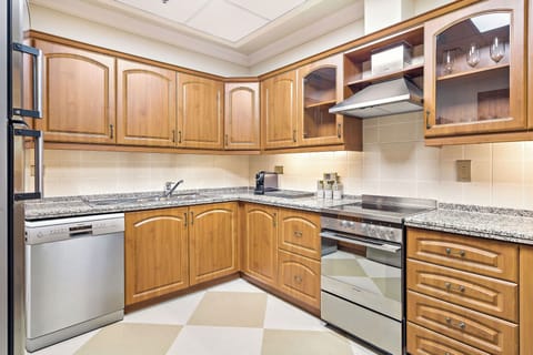 Villa, 2 Bedrooms, Private Pool, Ground Floor | Private kitchen | Full-size fridge, microwave, oven, stovetop