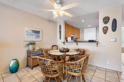 Condo, 1 Queen Bed (Keauhou Kona Surf & Racquet Club 3202) | Dining