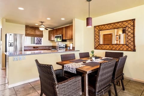 Condo, 1 King Bed (Keauhou Kona Surf & Racquet Club 2103) | Dining