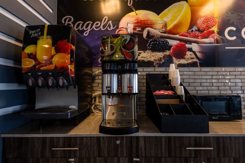 Free daily continental breakfast