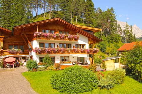 Sundeck