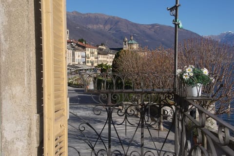 Apartment, 1 Bedroom, Lake View | Terrace/patio