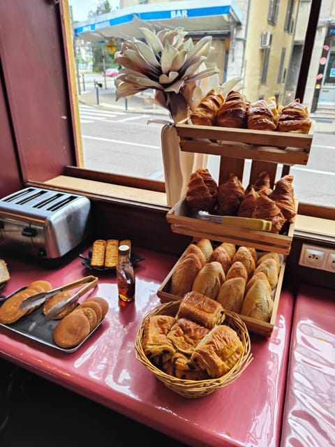 Daily buffet breakfast (EUR 13 per person)
