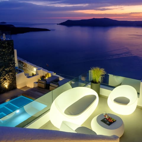 43-inch Smart TV with satellite channels