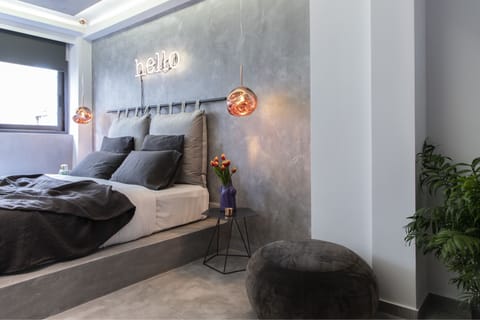 Junior Suite | Premium bedding, down comforters, pillowtop beds, in-room safe