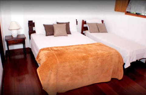 Standard Quadruple Room | Minibar, iron/ironing board, free WiFi, bed sheets