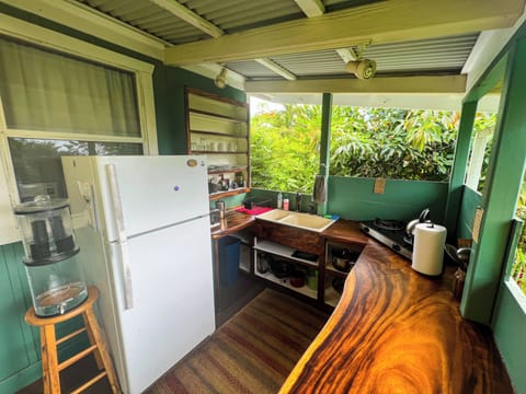 Garden Cottage | Private kitchen | Fridge, stovetop, coffee/tea maker, highchair