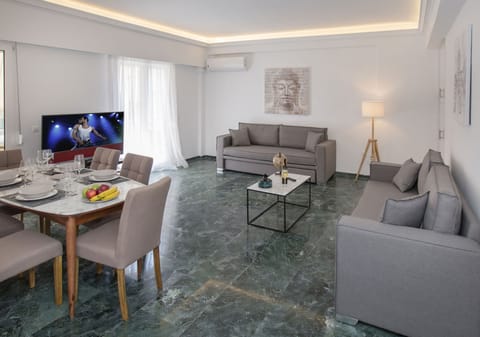 Family Apartment, 3 Bedrooms, 2 Bathrooms | Living area | TV