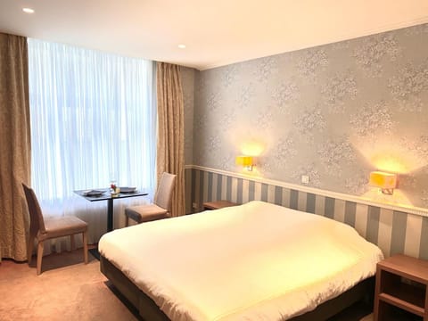 Desk, free WiFi, bed sheets