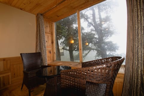 1 bedroom, rollaway beds