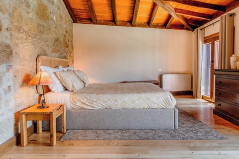 Family Villa, 2 Bedrooms | Minibar, individually decorated, individually furnished, desk