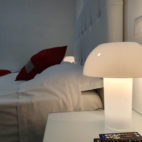Exclusive Double Room, 1 Queen Bed | In-room safe, individually furnished, soundproofing, free WiFi
