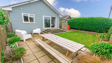 Chalet (3 Bedrooms) | Front of property