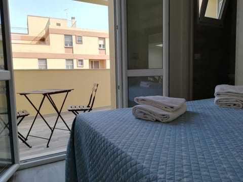 Double Room, Terrace | In-room safe, blackout drapes, soundproofing, free WiFi