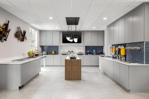 Free daily on-the-go breakfast