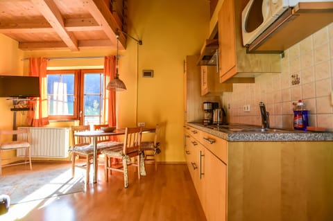 Apartment (Pölven) | Living area | Flat-screen TV