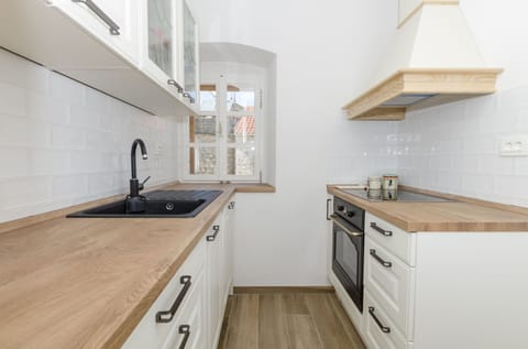 House | Private kitchen | Fridge, oven, stovetop, dishwasher