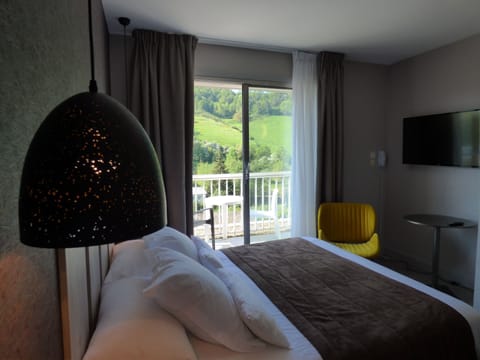 Superior Double Room, Terrace | Desk, soundproofing, free cribs/infant beds, free WiFi