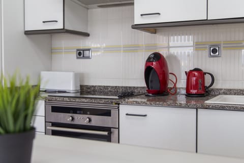 Apartment, 2 Bedrooms, Sea View | Private kitchen | Full-size fridge, microwave, oven, stovetop