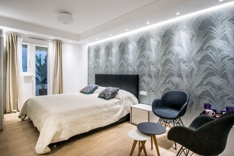 In-room safe, blackout drapes, soundproofing, iron/ironing board