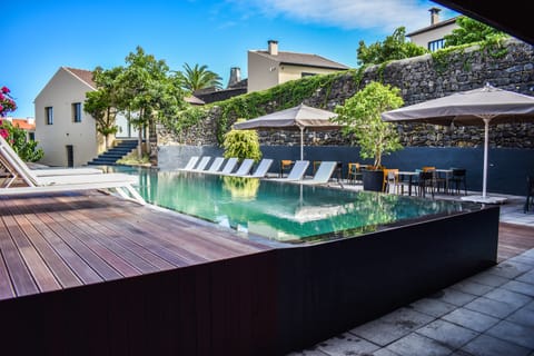 Outdoor pool, sun loungers