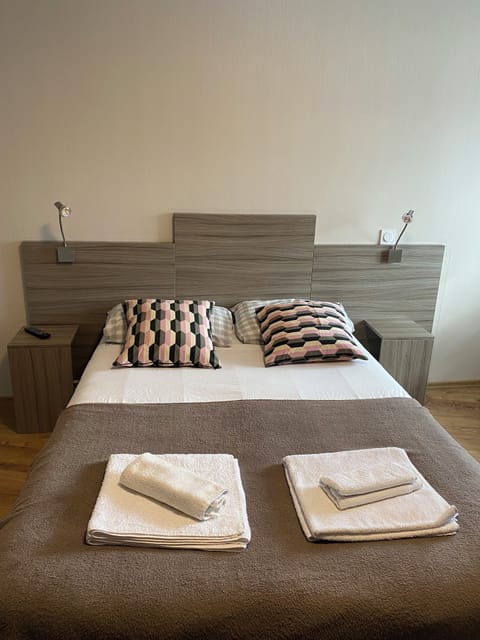 Standard Double Room | Individually decorated, individually furnished, desk, blackout drapes