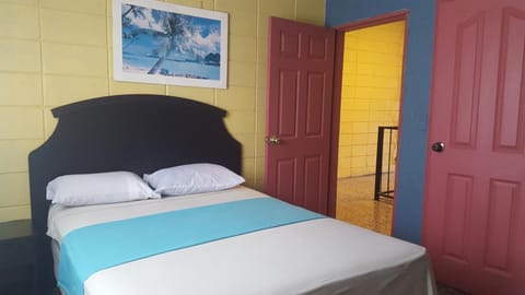 Basic Single Room, 1 Double Bed, Patio, Courtyard View | WiFi (free), bed sheets