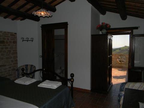 Desk, free cribs/infant beds, free WiFi, bed sheets