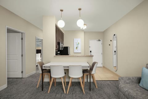 Two Bedroom Suite, 2 Queen Beds and Sofa Bed | Pillowtop beds, in-room safe, desk, laptop workspace