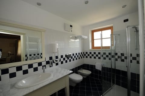 Free toiletries, hair dryer, bidet