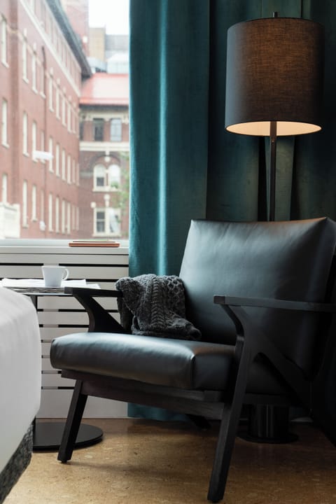 Room, 1 King Bed | Premium bedding, pillowtop beds, in-room safe, individually furnished