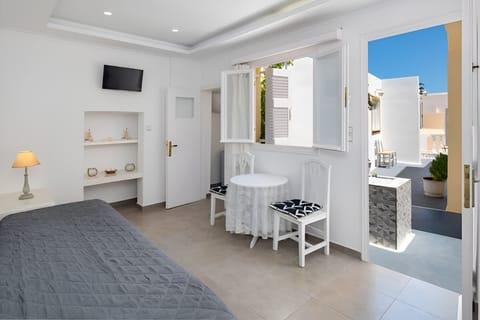 Standard Quadruple Room | Free WiFi, bed sheets