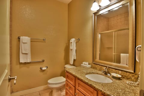 Condo, 1 Bedroom | Bathroom | Towels