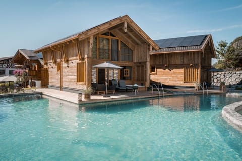 Premium Chalet | Premium bedding, pillowtop beds, minibar, in-room safe