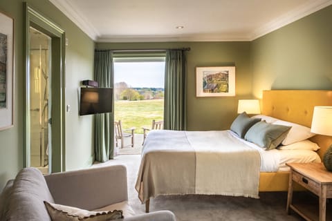 Premium bedding, minibar, in-room safe, individually decorated