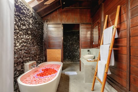 Villa, 1 Bedroom, Private Pool, Garden View | Bathroom | Shower, free toiletries, hair dryer, slippers