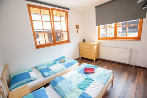 Standard Double or Twin Room, 2 Twin Beds, Mountain View | Interior