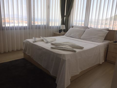 9 bedrooms, free WiFi