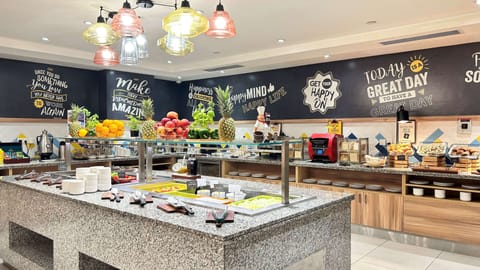 Free daily buffet breakfast