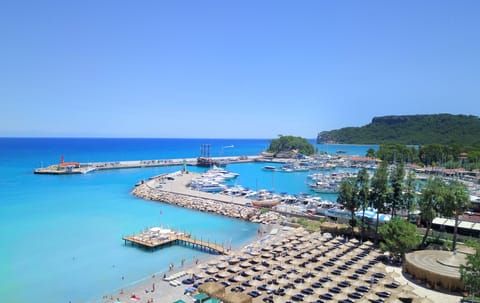 Private beach, sun loungers, beach umbrellas, beach towels