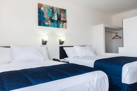 Junior Double or Twin Room, City View | In-room safe, desk, soundproofing, iron/ironing board (on request)