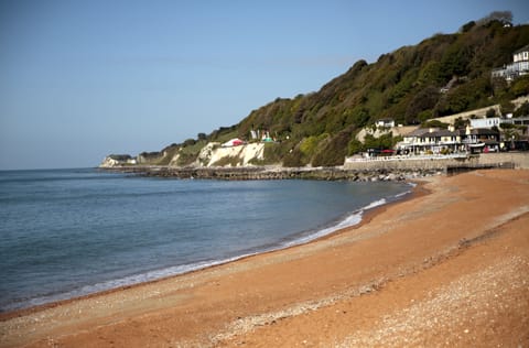 Beach nearby, 4 beach bars