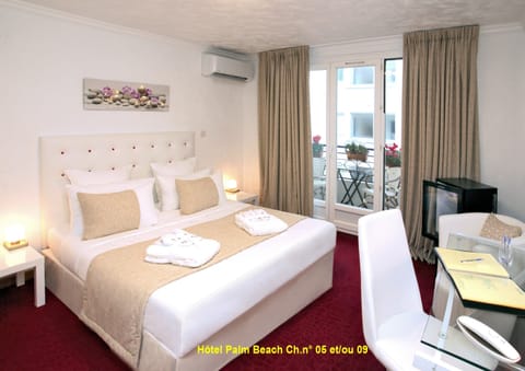 Standard Room, Balcony | 1 bedroom, in-room safe, desk, soundproofing