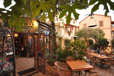 Cafe