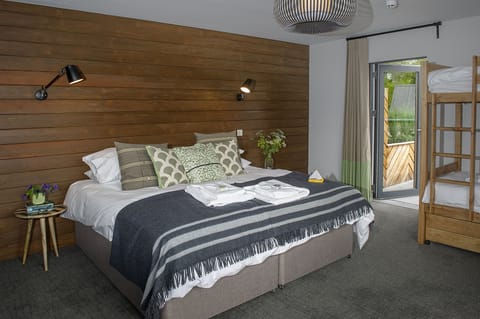 Family Room (Loch Ness) | Egyptian cotton sheets, premium bedding, individually decorated