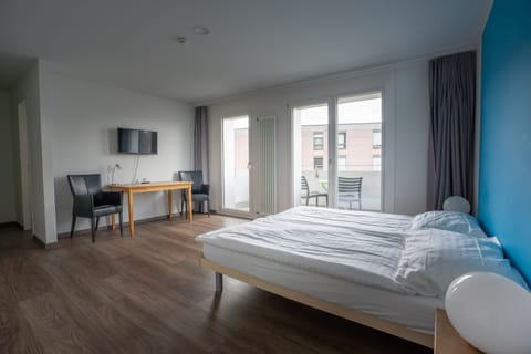 Suite, 2 Bedrooms, Private Bathroom (Annex Room) | In-room safe, blackout drapes, iron/ironing board, rollaway beds