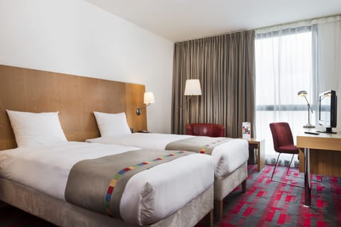 Premium bedding, pillowtop beds, in-room safe, desk