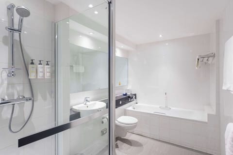 Suite, 1 Bedroom (Panoramic View) | Bathroom | Shower, free toiletries, hair dryer, slippers